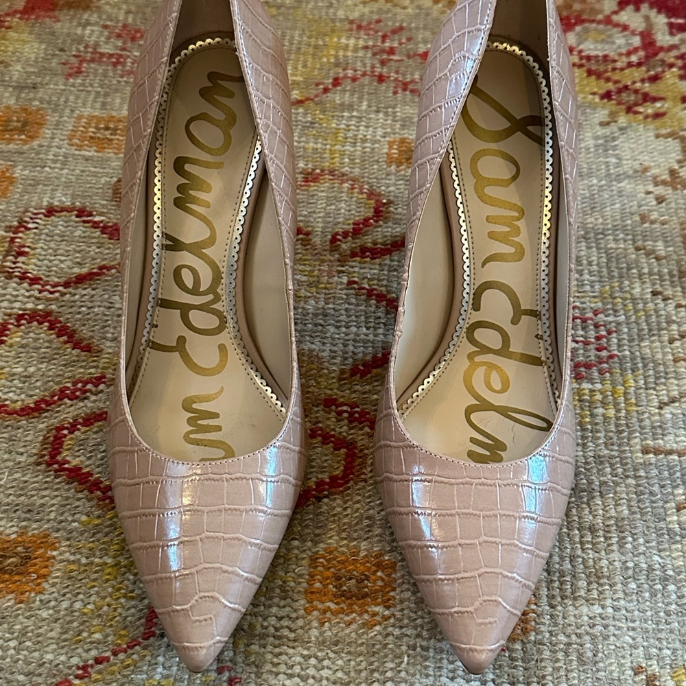 Sam Edelman Blush Croc-Embossed Heels